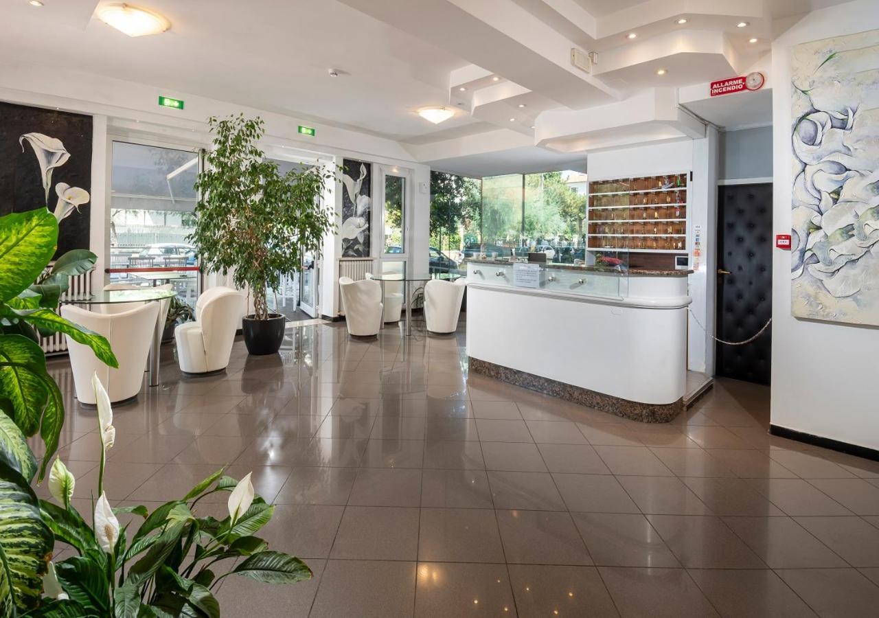 Hotel Mediterraneo Pesaro Dış mekan fotoğraf