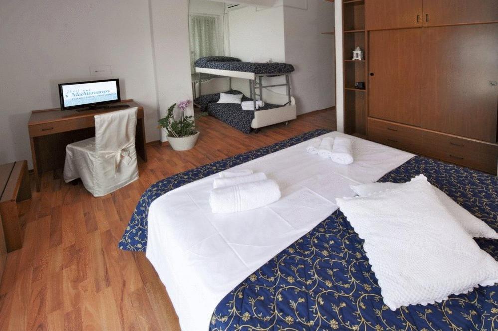Hotel Mediterraneo Pesaro Oda fotoğraf